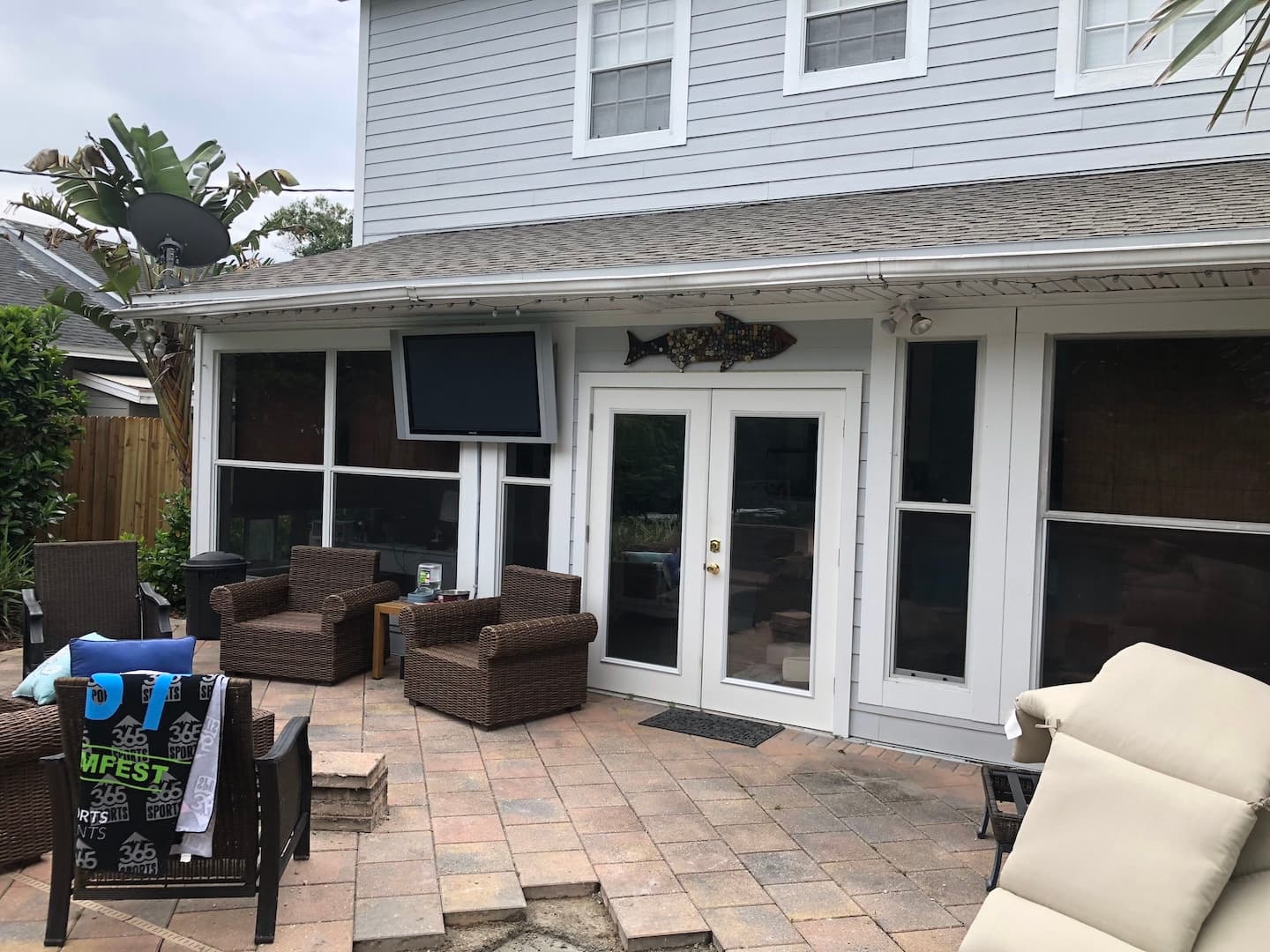 Tampa patio before renovation